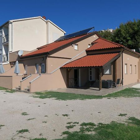 Family Apartment Baška Exterior foto