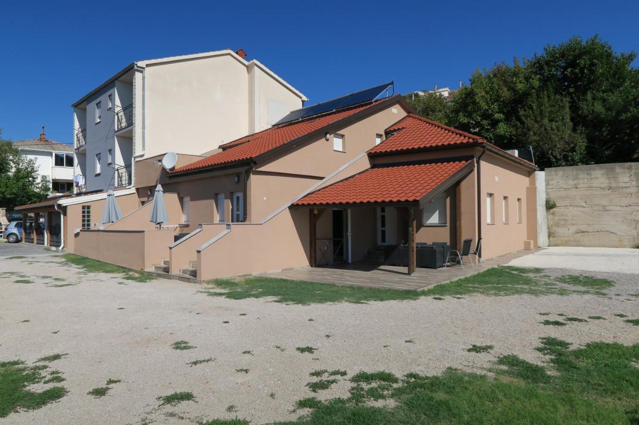 Family Apartment Baška Exterior foto